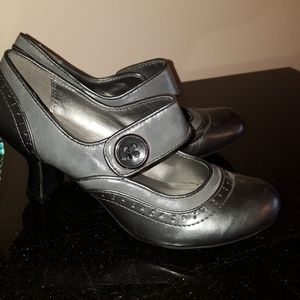 NWOB Pewter Mary Janes